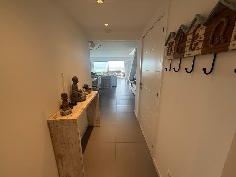 Departamento en alquiler con tres dormitorios en suite